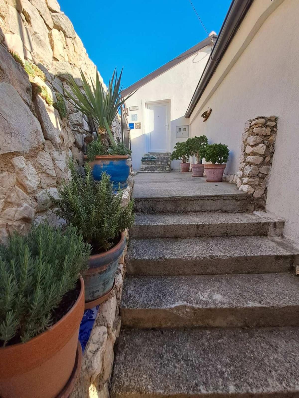 Libera1 Apartment Stara Baska Exterior photo